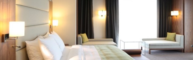 Google adds COVID-related health and safety info to Google Travel