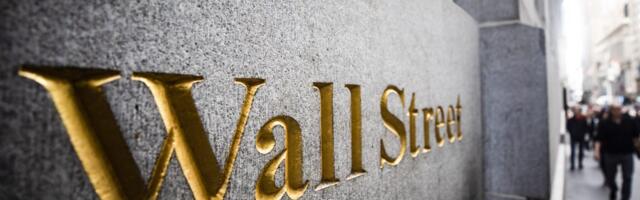 Business Travel Emissions Climb at Big Banks Amid Net-Zero Pact Exodus