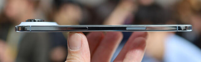 I tried and failed to break Greg Joswiak's iPhone Air, and I think he's OK with that
