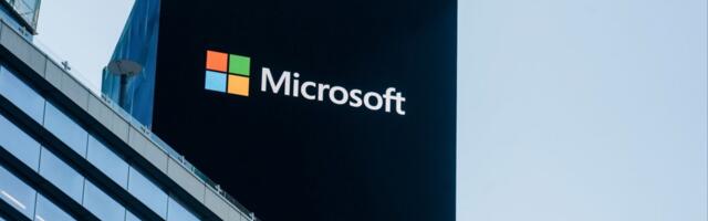 Microsoft sheds $200bn in market value after cloud sales disappoint