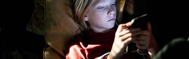 Children reporting addictive online behaviour suffer worse mental health