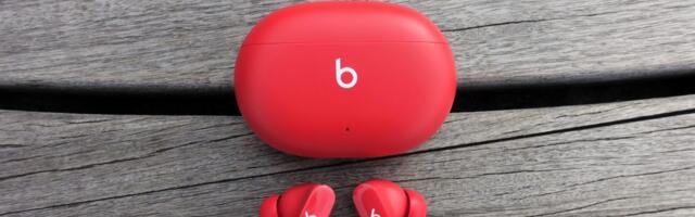 Apple patches high-severity eavesdropping vulnerability in Beats Studio Buds