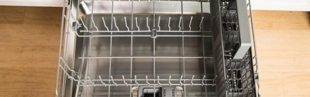 You Really Shouldn't Use Vinegar to Clean Your Dishwasher