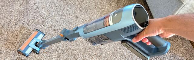 The Shark Powerdetect Speed delivers superb cleaning in short bursts, and with a mess-reducing auto-empty dock, it's superb value