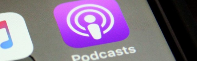 Apple expands its podcast footprint with Oprah’s Book Club series