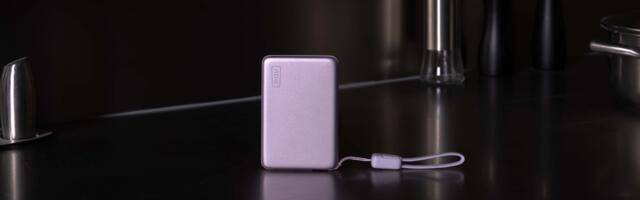 This magnetic charger squeezes 25W wireless speeds into a half-inch design