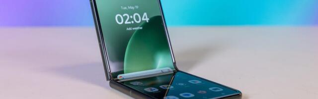 Motorola Razr Plus 2026 Review: It Doesn't Feel Very 'Plus' to Me