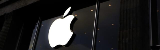 AI-Linked Crypto Tokens Underperform as Apple's Event Fails to Impress Traders