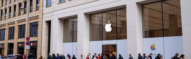 Apple Isn’t Growing, but That’s OK (for Now)