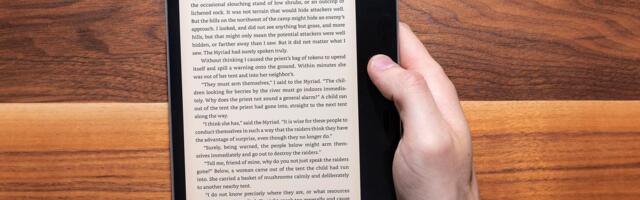 Amazon discontinues the last Kindle with physical buttons