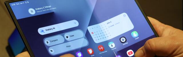 Is this the screen for the folding iPhone on display at CES?