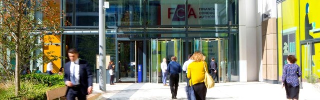 Fintechs slam UK regulator for licensing delays
