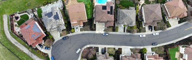Bay Area home prices dip for first time in 13 months