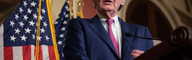 Senators demand ICE cease use of facial recognition app