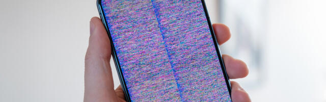 My Pixel bit the dust, so I’m trying a phone that’s not Apple, Google, or Samsung