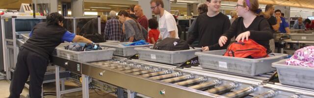 5 Electronics The TSA Doesn't Allow In Checked Baggage