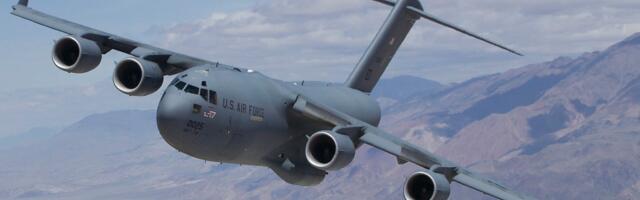 The C-17 Globemaster III's Unique Ability That Makes It Fly Like A Fighter Jet