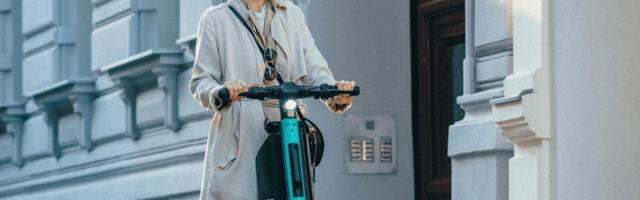 TIER’s e-scooter with smart ‘Parrot’ set to run on London streets