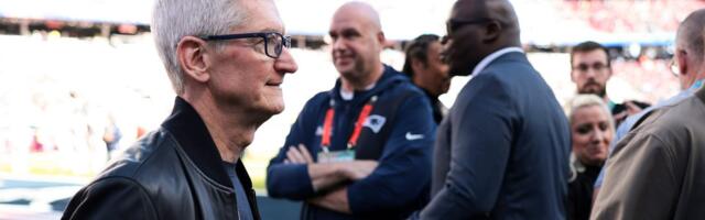 Check out the big names in business who showed up for the Super Bowl