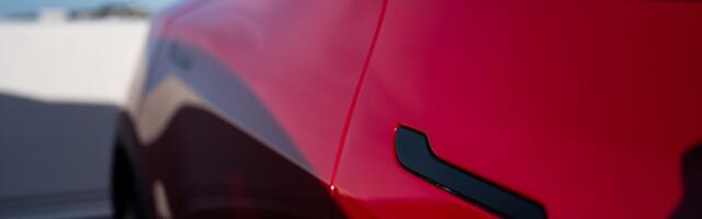 Tesla hit with another wrongful death suit over its electronic door handles