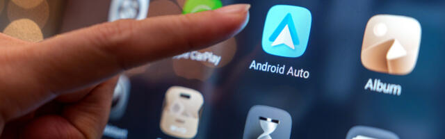Why does wireless Android Auto use both Bluetooth and Wi-Fi?