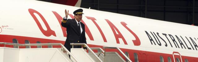 Boeing 707 Owned By Frank Sinatra & John Travolta Is Getting A New Lease On Life