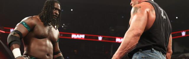 How to watch WrestleMania 42: WWE live streams, TV channels and preview