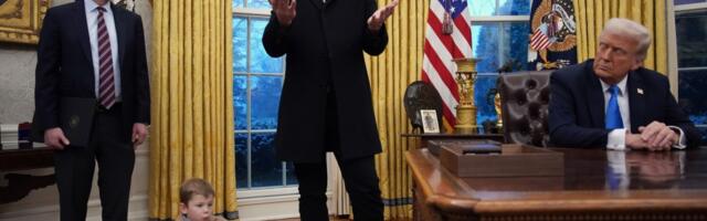 Court rejects White House bid to continue spending freezes