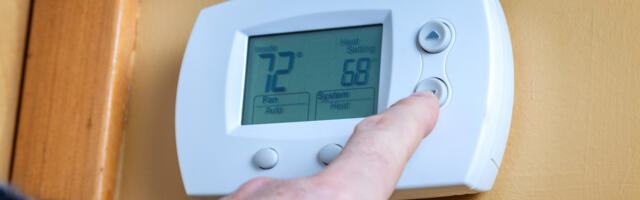 Should You Keep Your HVAC Set To 'On' Or 'Auto' In Summer?