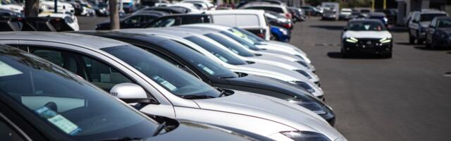 Gov. Newsom vetoes car dealer bill that would have hiked fees on buyers