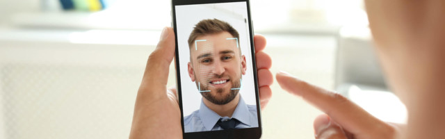 AI Can Now Guess Your Password by Looking at Your Shoulders