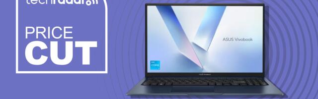 Forget Chromebooks - this Windows 11 laptop with an Intel i3 just dropped to under £200 at Currys