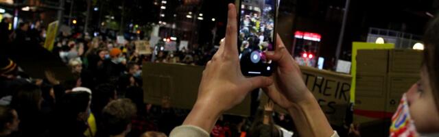 How to hide faces and scrub metadata when you photograph a protest