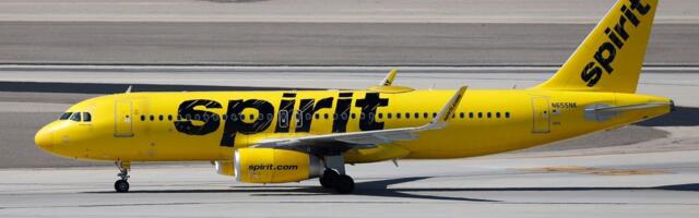Trump says 'maybe' the federal government should help Spirit Airlines
