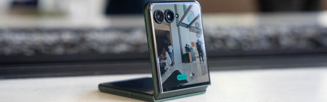 As a Samsung fan, I love what Motorola is doing with the Razr