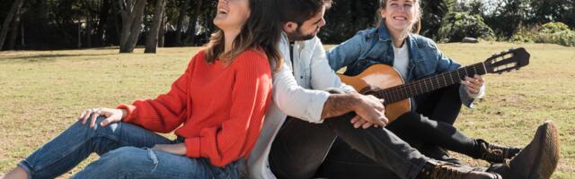 People who keep their circle small are likely doing these 8 things right without realizing it