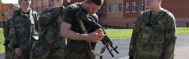Russian high schools now require 17 hours of basic military training classes for 6th to 11th grade