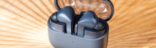 Galaxy Buds 3 FE Review: Samsung’s ‘Fan Edition” Wireless Earbuds Are Just Enough