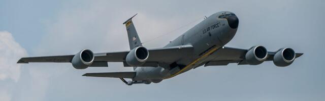 How boom operators aboard the US Air Force's flying gas stations keep their cool doing an 'inherently dangerous' job