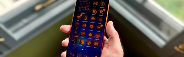 iOS 26: Tint App Icons to Match Your New iPhone 17 Color