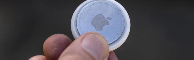 JetBlue adds Apple AirTag luggage tracking
