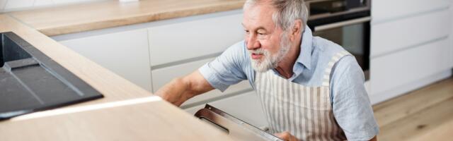 If you’re over 65 and can still do these 8 things without reminders, your cognitive health is remarkable