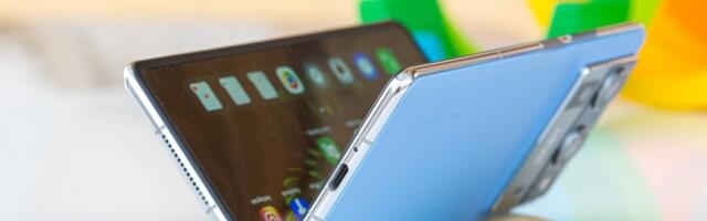 Tecno Phantom V Fold2 in for review