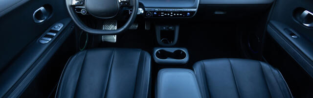 Why Don't New Sports Cars Have Center Armrests?