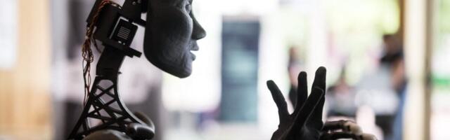 Major Bitcoin Miner Sells $305 Million Worth of Crypto to Fund Pivot to AI