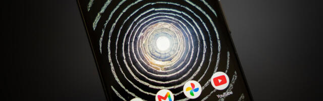 Wallpaper Wednesday: More great phone wallpapers for all to share (July 1)