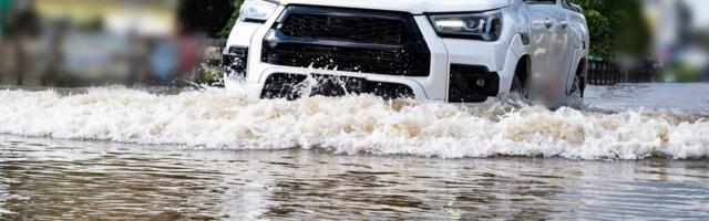 Don't Be The Person Who Tries To Drive Through A Flood - This Is How Much Damage It Can Do
