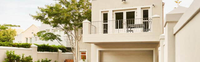 4 Pro Tips For Keeping Your Garage Cool In Extreme Summer Heat