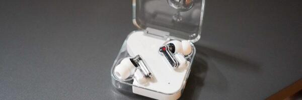 Nothing to Announce Nothing Ear and Ear (a) Earbuds