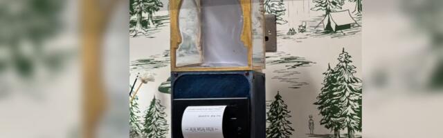 Raspberry Pi fortune teller prints fortunes at the push of a button